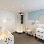 Hotel Deutscher Hof 3*