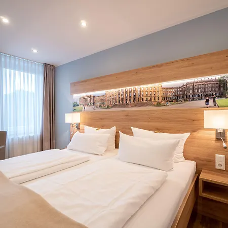 فندق Deutscher Hof 3*